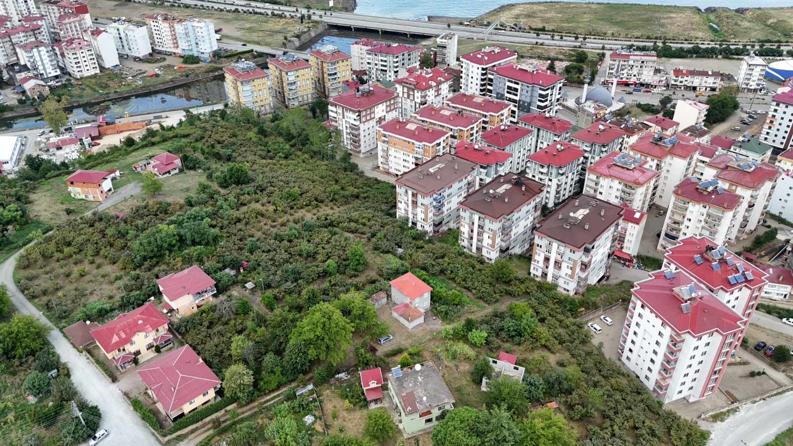 MABEL GAYRİMENKUL/ BEŞİKDÜZÜ/ FATİH MAH 214 m2 SATILIK ARSA